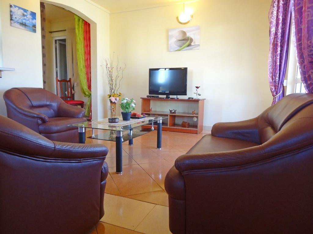 Villa Bungaroo Pereybere Beach Esterno foto